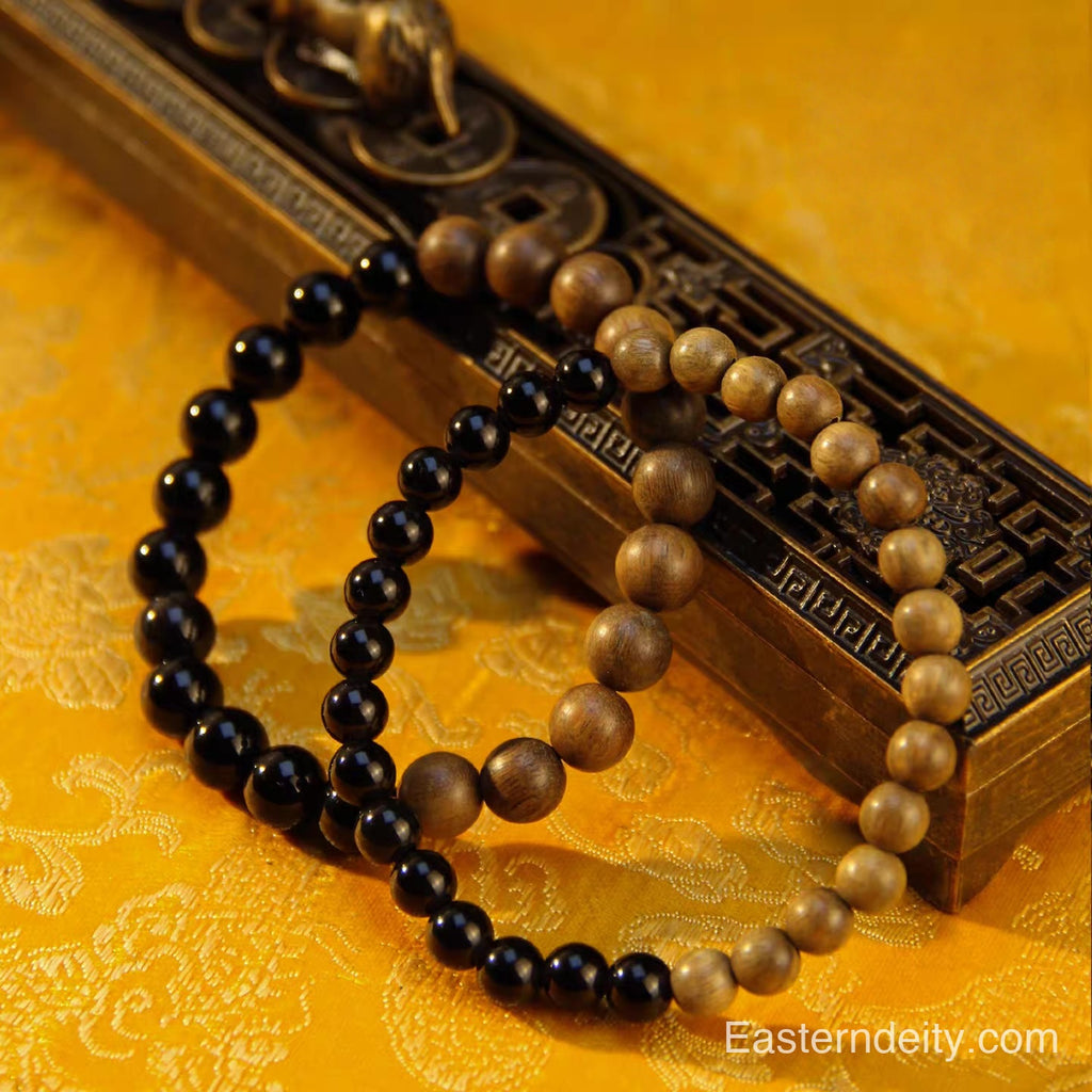กำไลข้อมือหินออบซิเดียนตะวันออกและไม้จันทน์เขียว