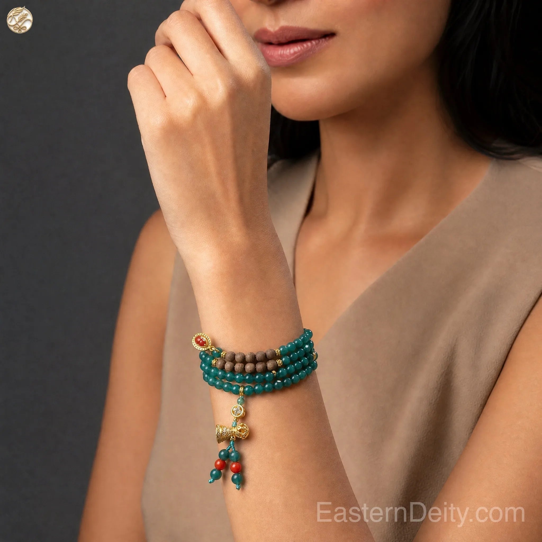 Agarwood Jadeite Bracelet — 18K Gold Spacer · Aromatic Agarwood Beads