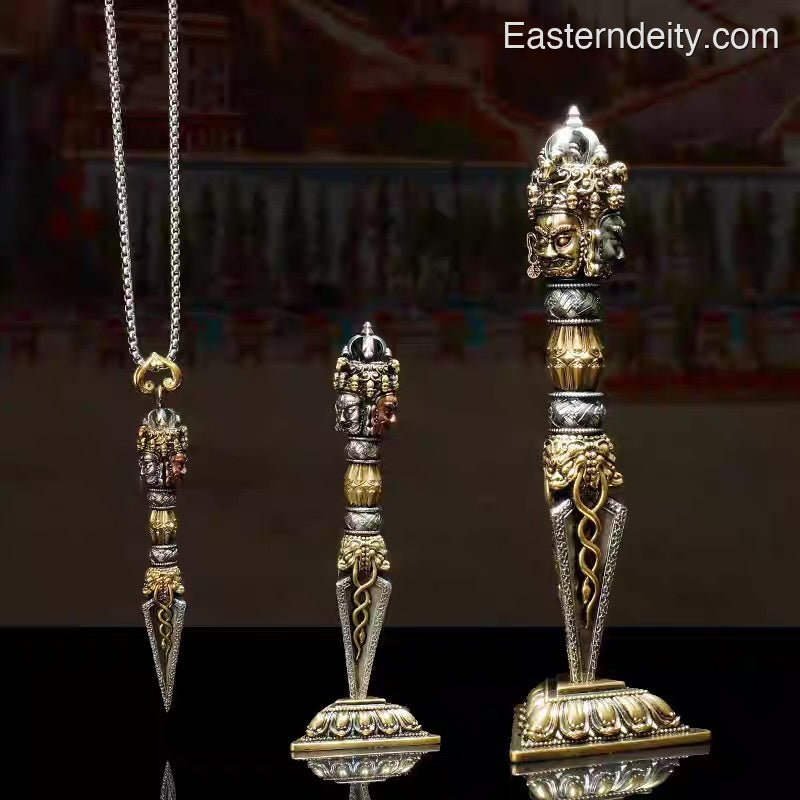 Phurba in rame tricolore — Vajra Kilaya tibetano realizzato a mano